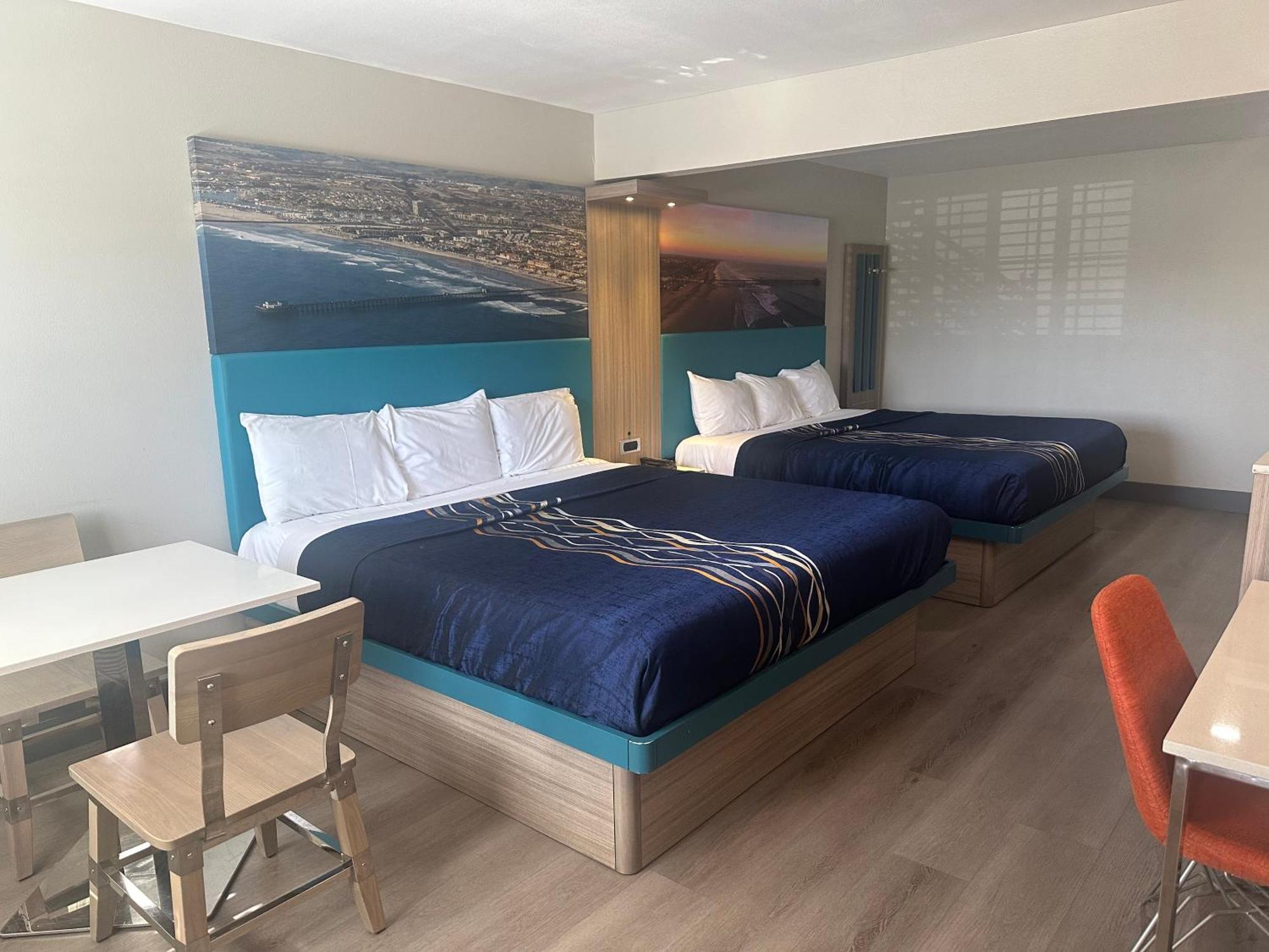 Super 8 By Wyndham Oceanside Downtown Hotel Bagian luar foto